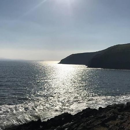 Green Garden Meets Blue Sea For 2 People دينغل المظهر الخارجي الصورة